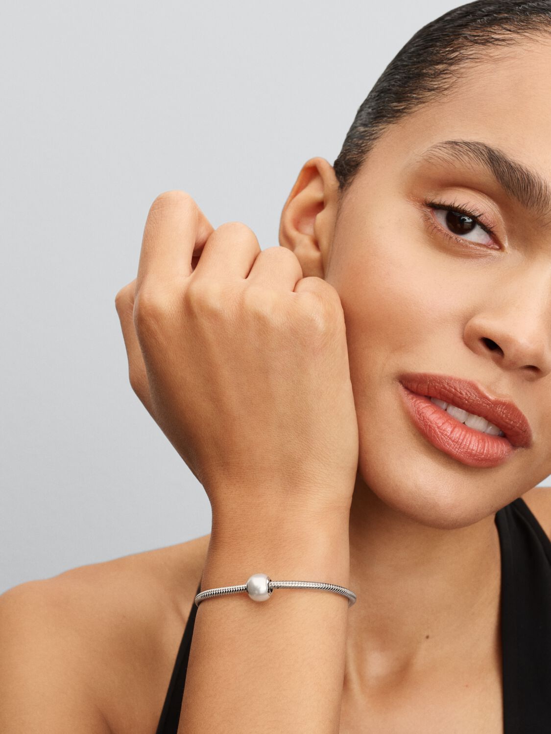 Charm Sfera con Perla Artificiale Pandora 793781C01