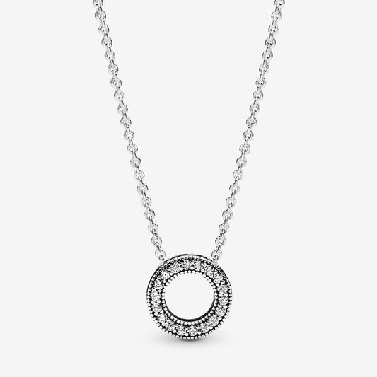 Collana con cerchio, pavé e logo Pandora 397436CZ-45
