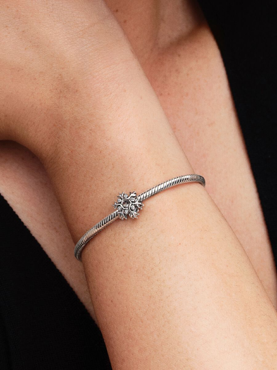 Charm Openwork Fiocco di Neve Argento Sterling 925 Pandora 794249C01