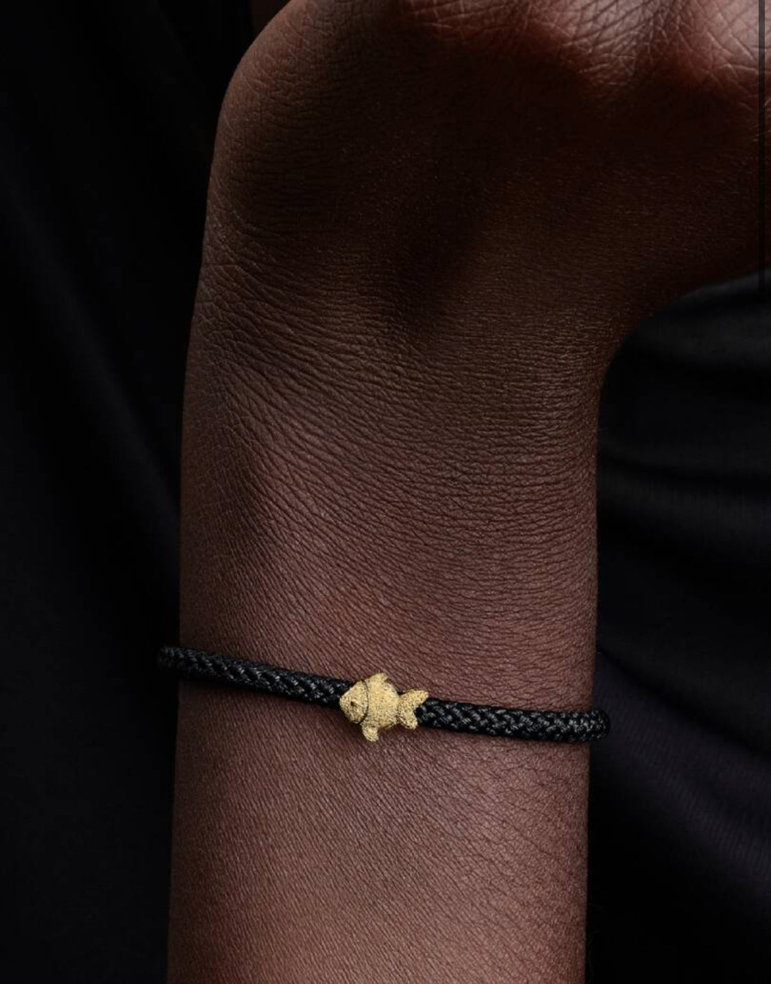 Mini Charm Pesce effetto diamantato Finitura in Oro Pandora 764522C00