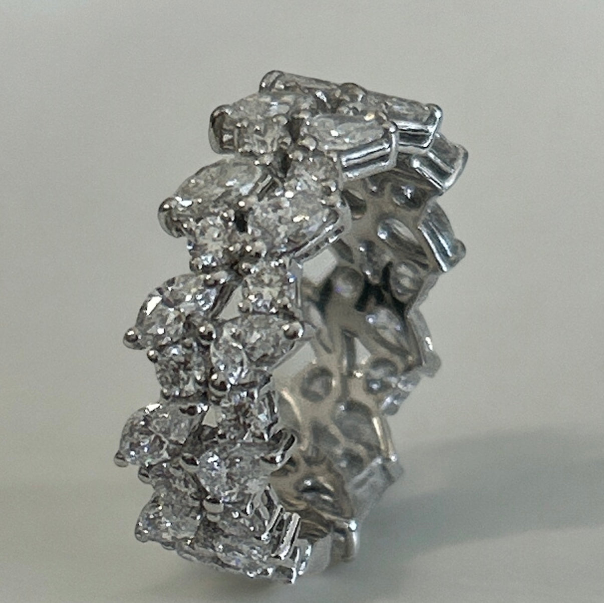 Anello Veretta Marquise Oro Bianco 18 Kt E Diamanti Crivelli 231-3771
