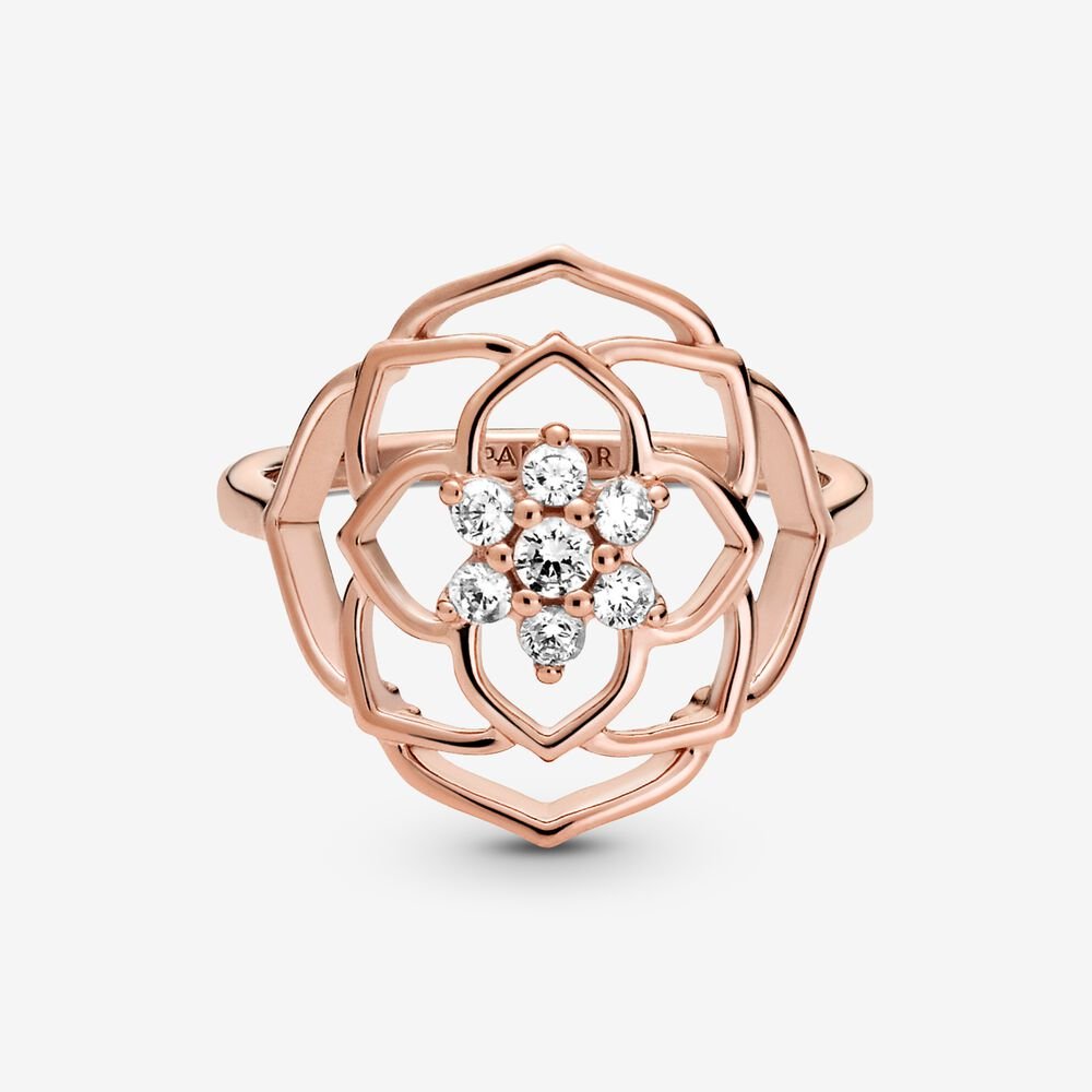 Anello scenografico Petali di rosa Pandora 189412C01