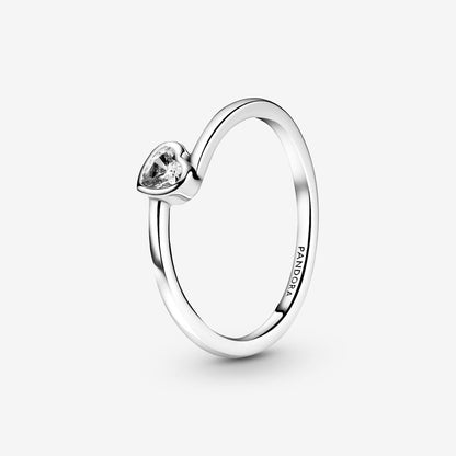 Anello con solitario a cuore obliquo incolore Pandora 199267C02