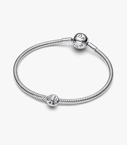 Mini Charm Simbolo della Pace
Argento Sterling 925 Pandora 794512C00
