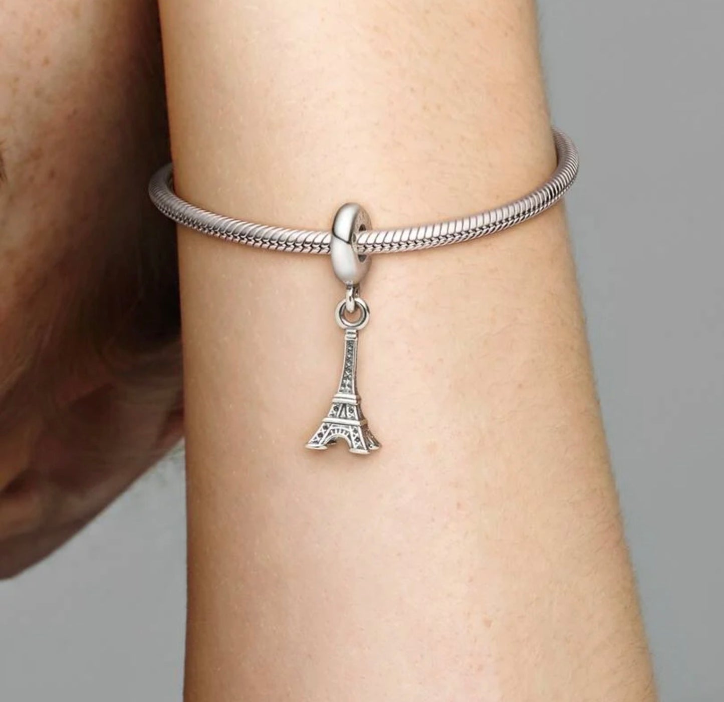 Charm Pendente Torre Eiffel Pandora 791082