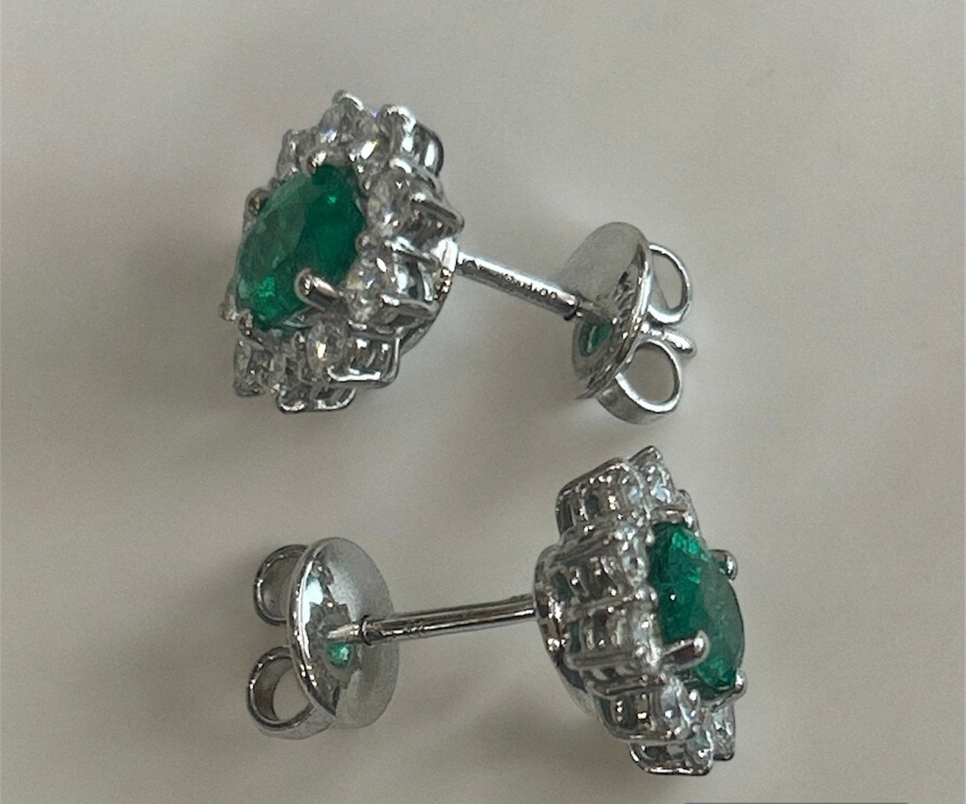 Emerald Earrings in 18 Kt White Gold and Diamonds 024-B0530B