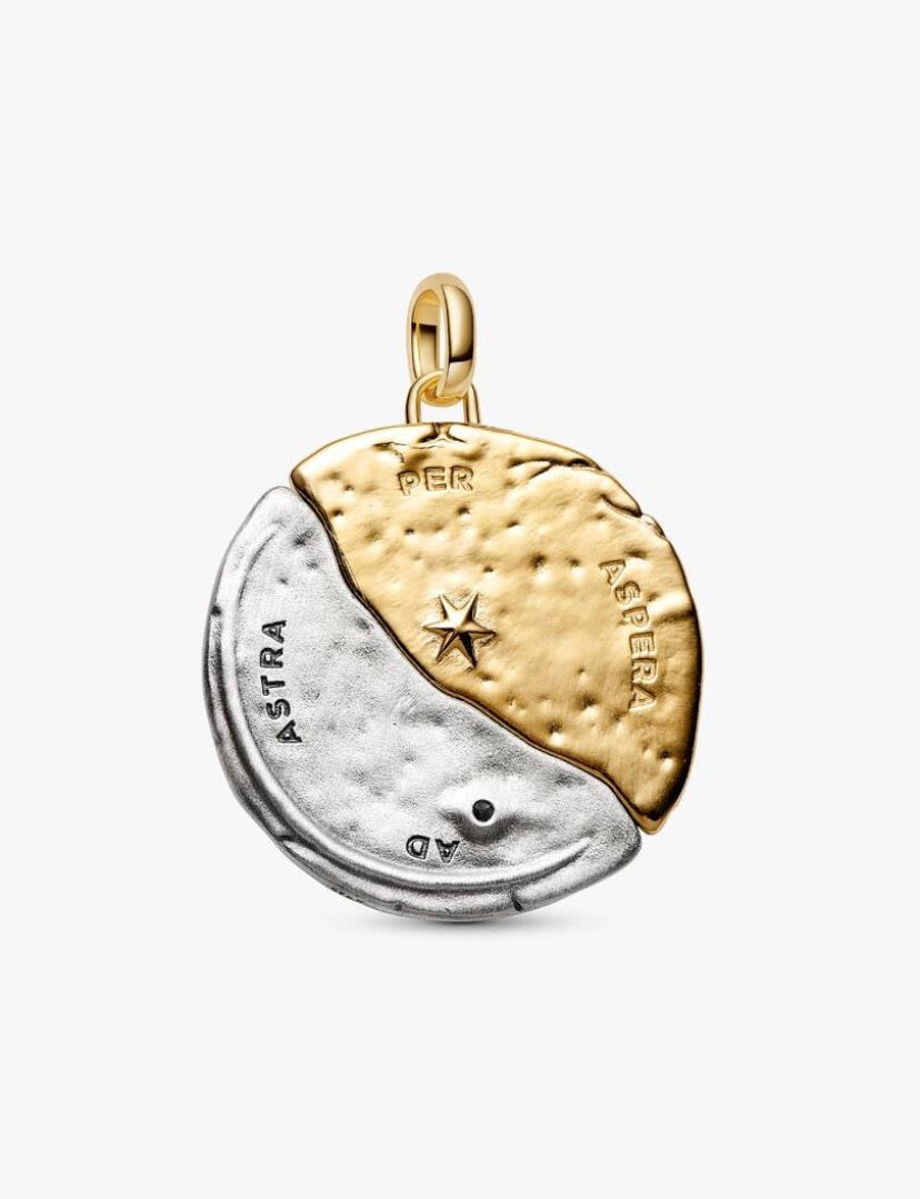 Charm Medallion XL Sole e Luna "Per Aspera Ad Astra" Pandora 764806C01