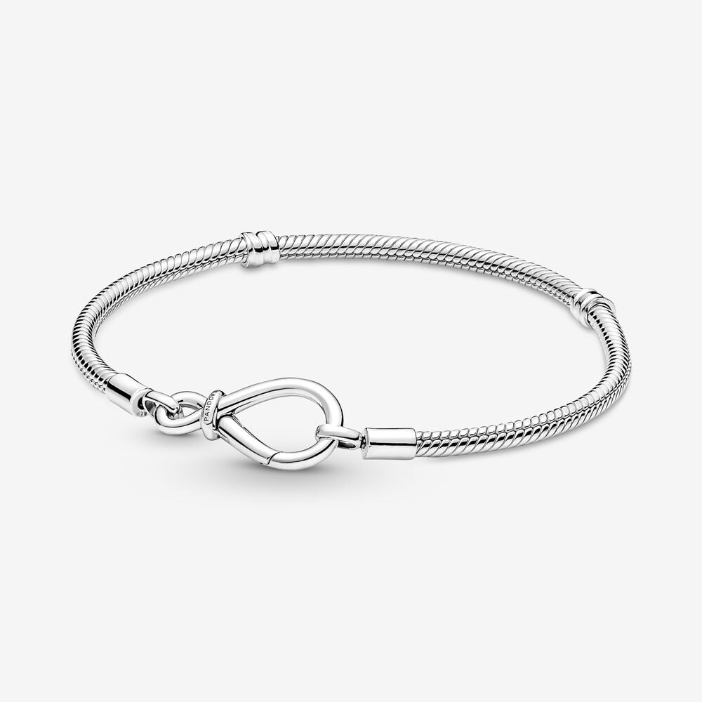 Bracciale con Chiusura a Nodo Infinito Pandora 590792C00