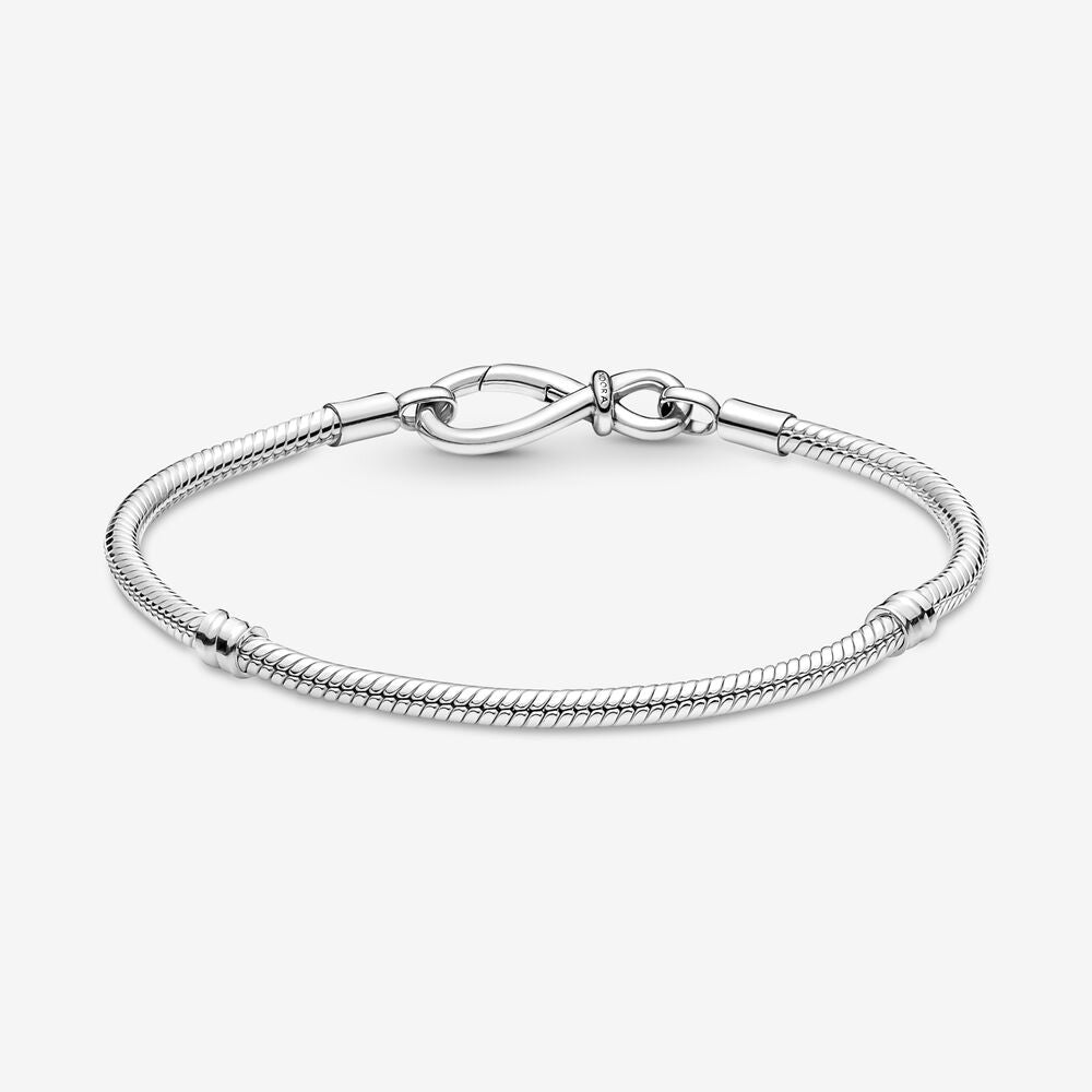 Bracciale con Chiusura a Nodo Infinito Pandora 590792C00