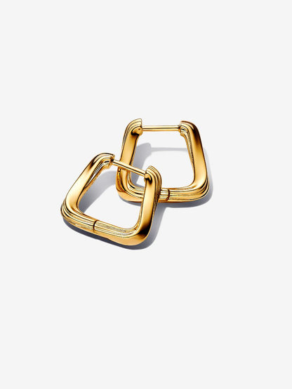 Orecchini Cerchi Squadrati Linea Avvolgente
Placcatura in Oro 14k Pandora 263875C00