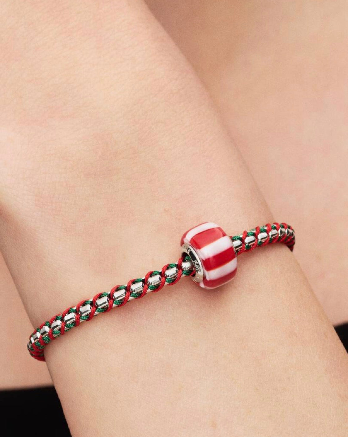 Charm Mini Vetro di Murano Caramella Rossa con Finitura in Platino Pandora 735071C01