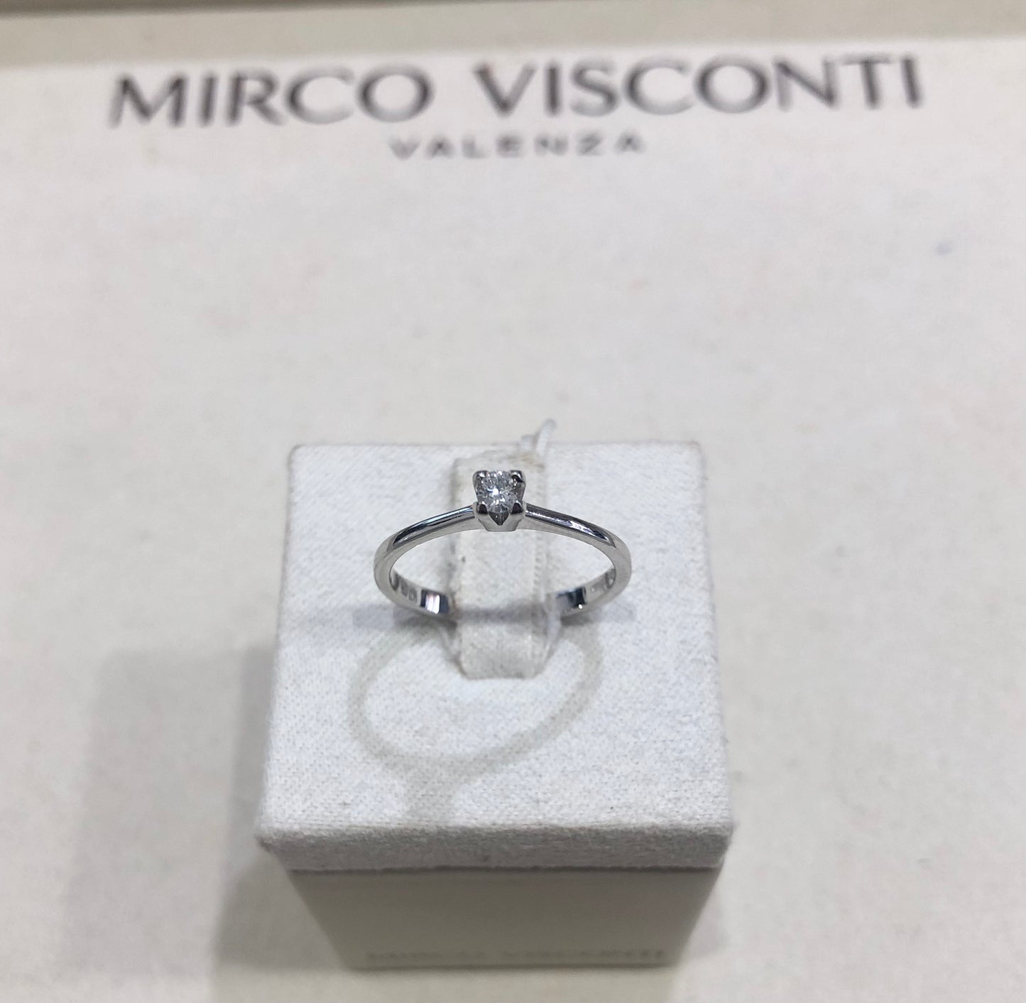 Anello Solitario con Diamante in Oro Bianco Mirco Visconti LF315/10