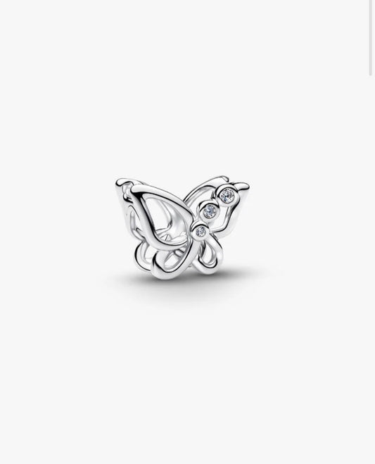 Charm traforato a farfalla
Argento sterling Pandora 794369C01