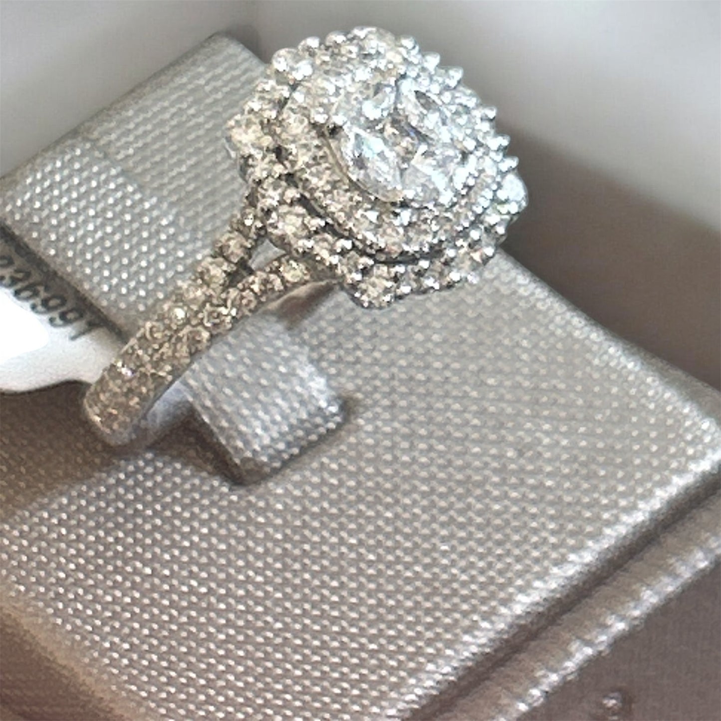 Anello Pavé Oro Bianco 18 kt E Diamanti Bianchi Crivelli 035-VR26466