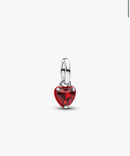 Charm Mini Pendente Red Chakra Heart Pandora ME
Argento Sterling 925 793042C05