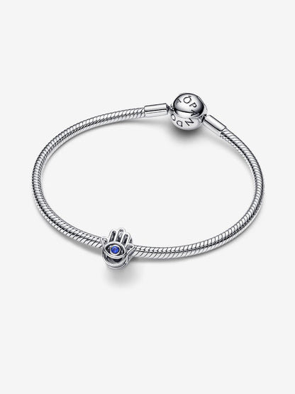 Charm Openwork Mano di Fatima Pietra Blu
Argento Sterling 925 Pandora 794062C01