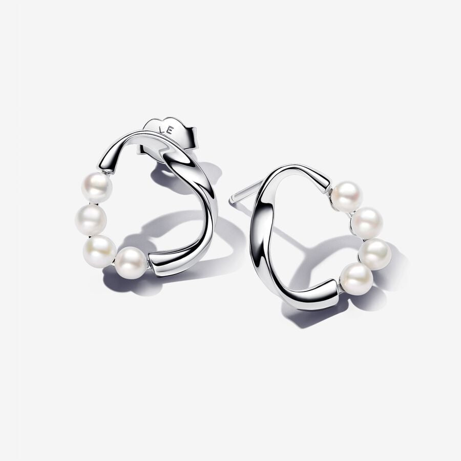 Sinuous Circular Line Earrings with Cultured Freshwater Pearls
 Pandora 293276C01