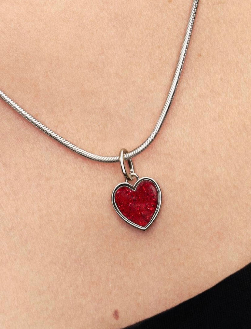 Charm Pendente Cuore Rosso da incidere Pandora 735088C03